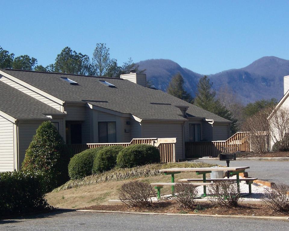 Fairways Of The Mountain Hotel Lake Lure Exterior foto